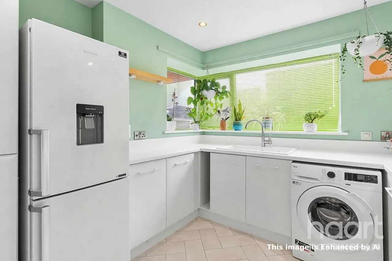 Tasmania Close, The Meadows, NG2, photo 5