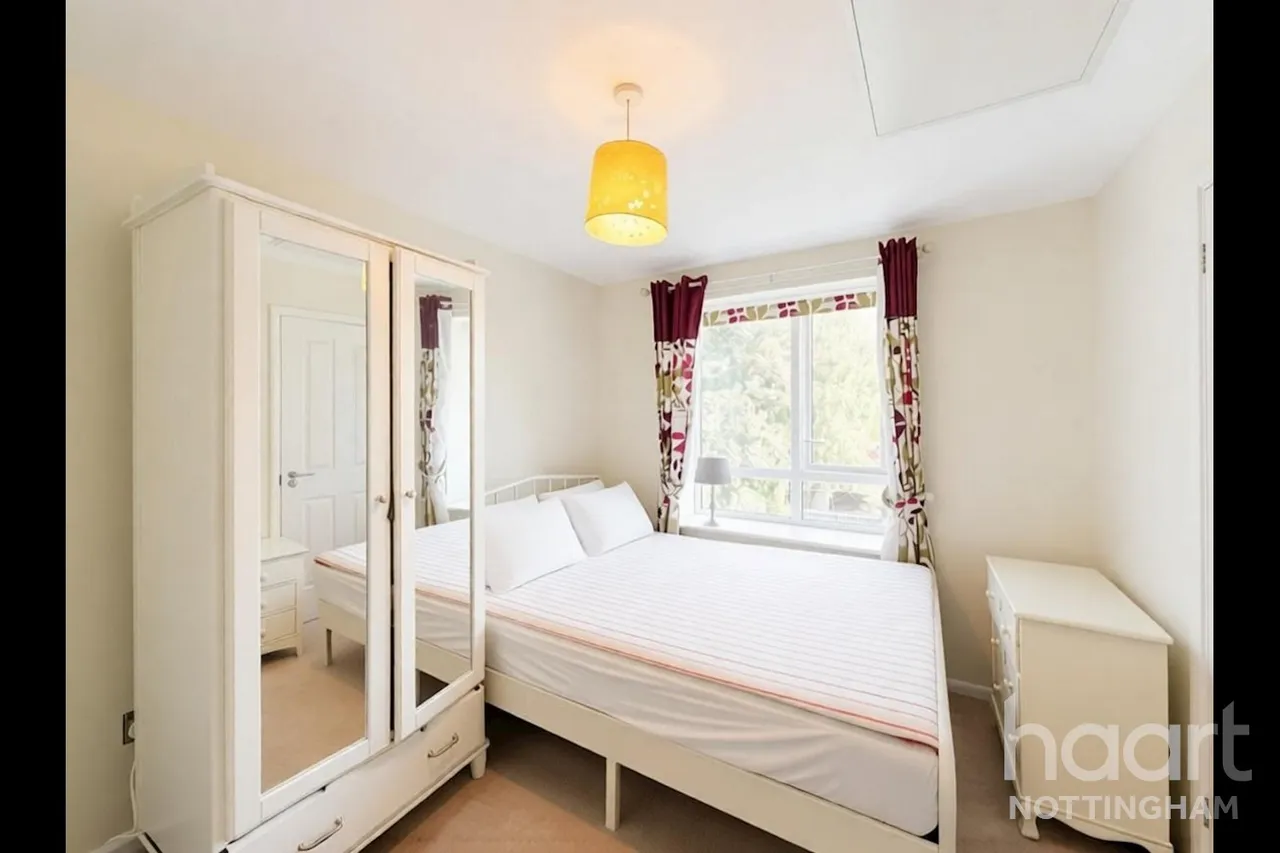 Tasmania Close, The Meadows, NG2, photo 12