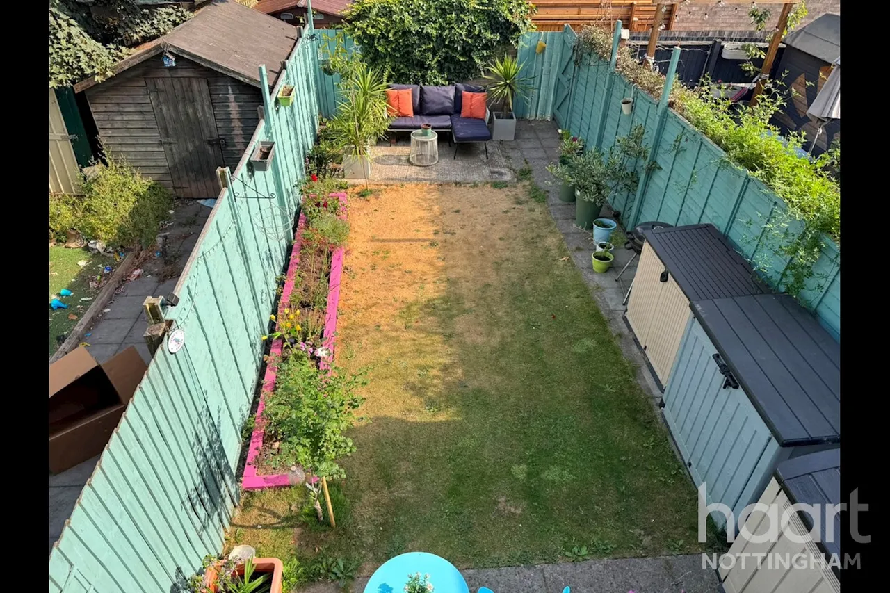 Tasmania Close, The Meadows, NG2, photo 17