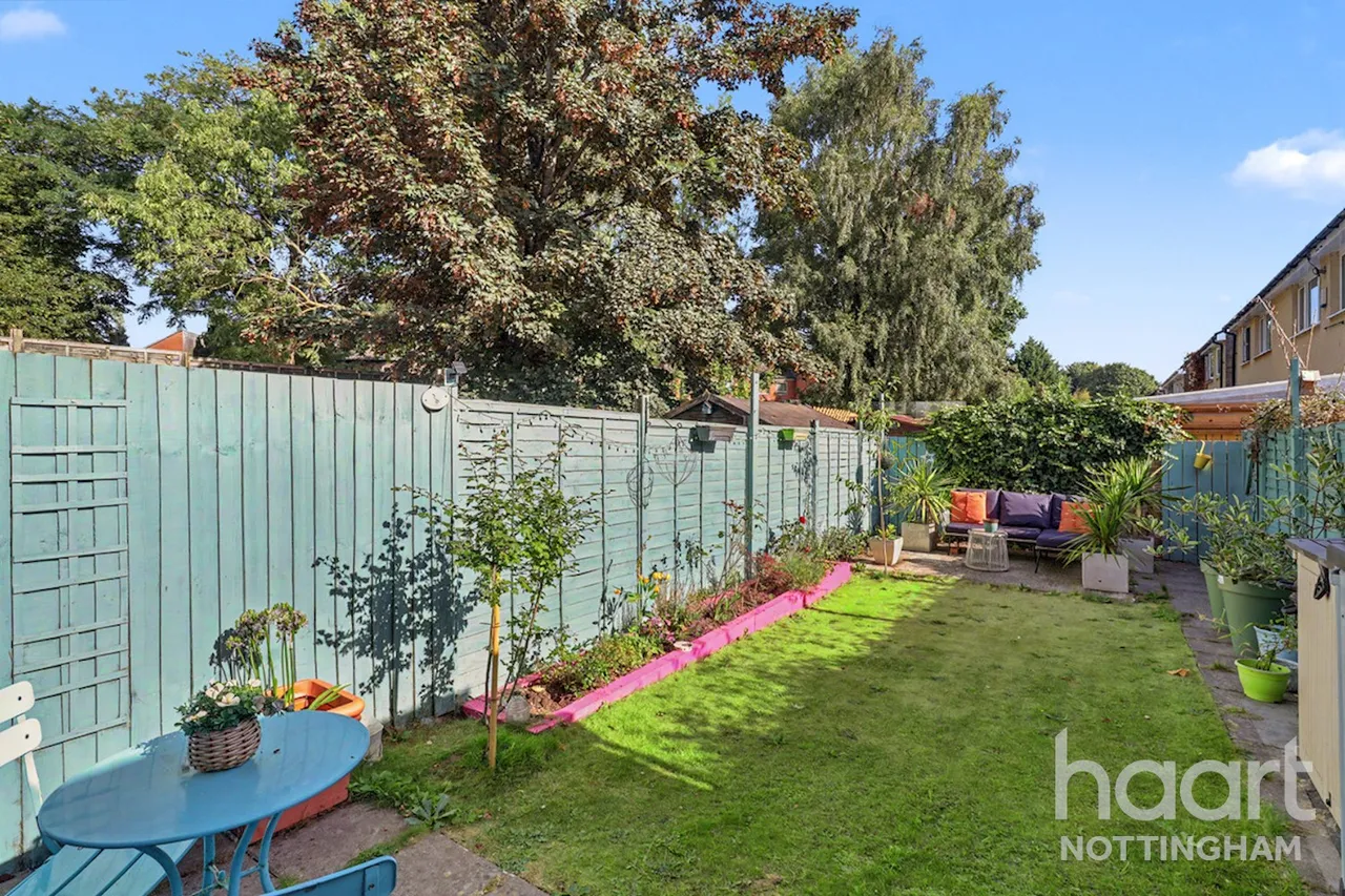 Tasmania Close, The Meadows, NG2, photo 18
