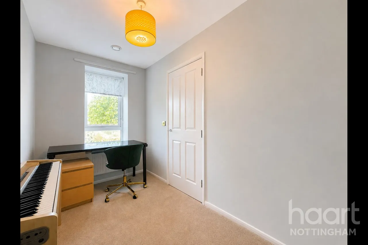Tasmania Close, The Meadows, NG2, photo 13