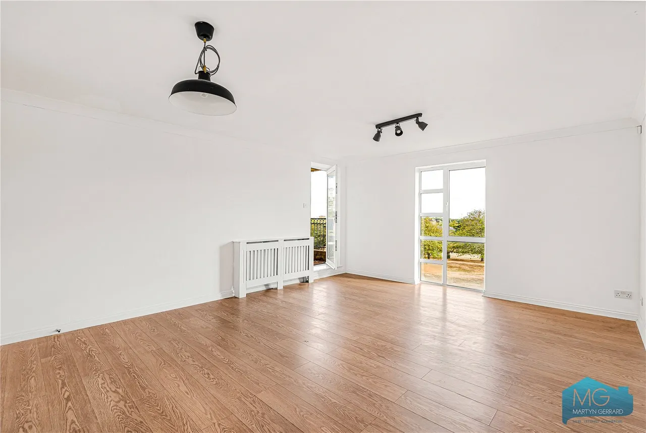 Sparkford Gardens, London, N11, photo 4