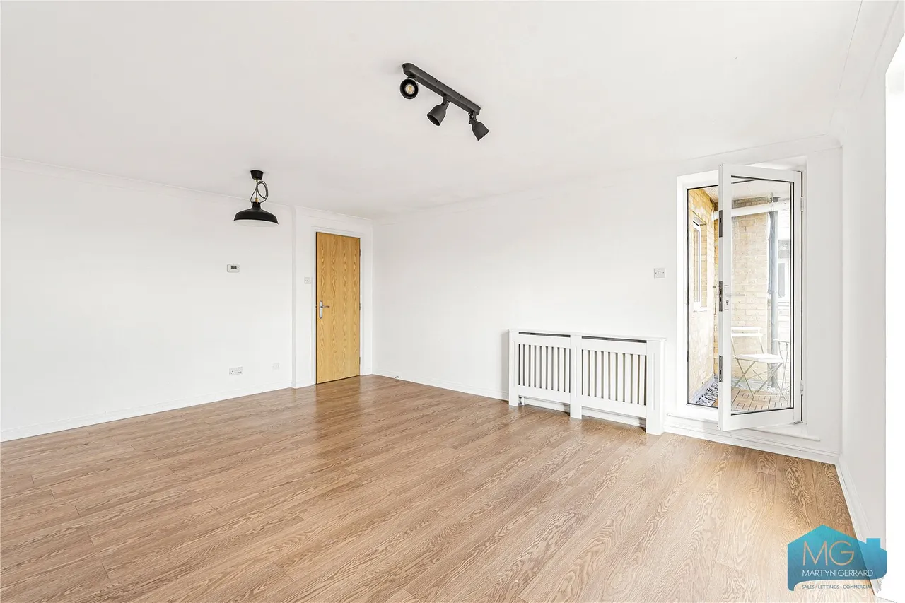Sparkford Gardens, London, N11, photo 8