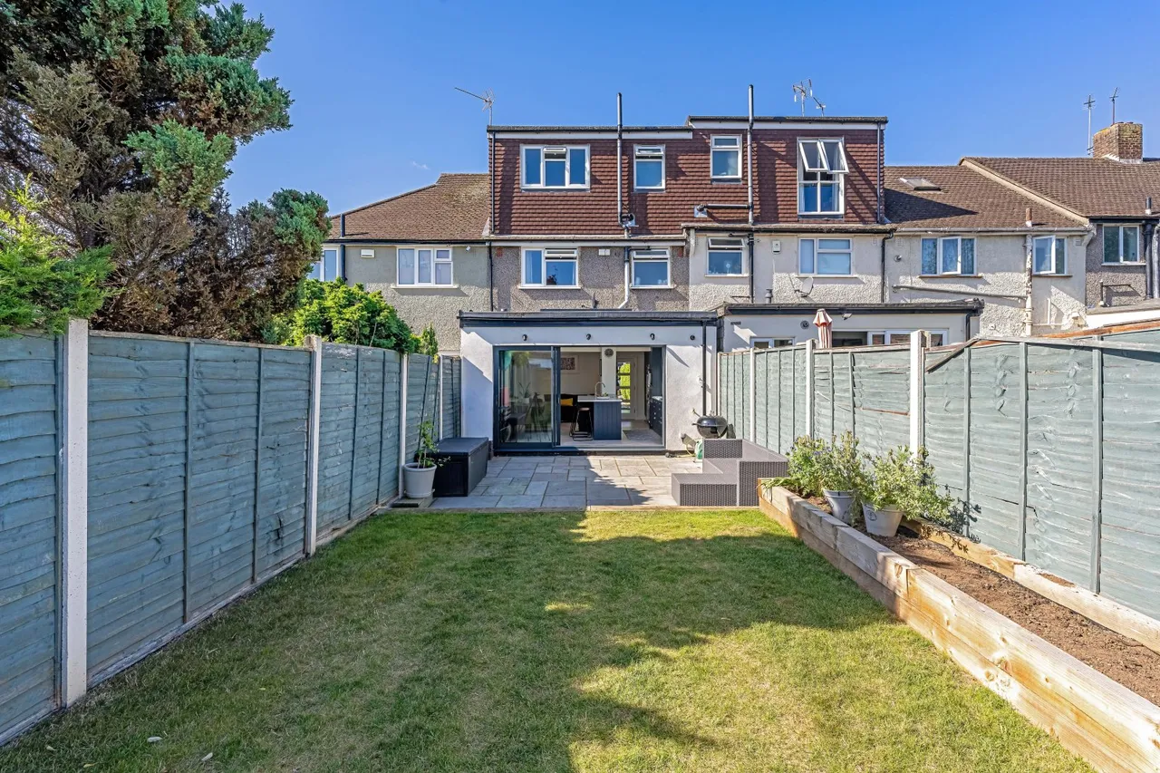 Lincoln Avenue, Twickenham, TW2 6NN, photo 10