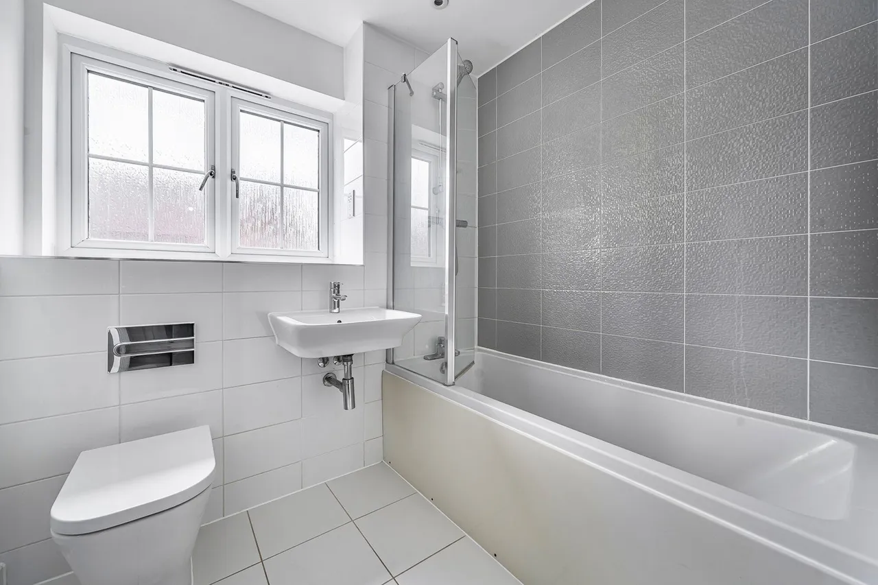 Keepers Cottage Lane, Rochester, ME1, photo 13
