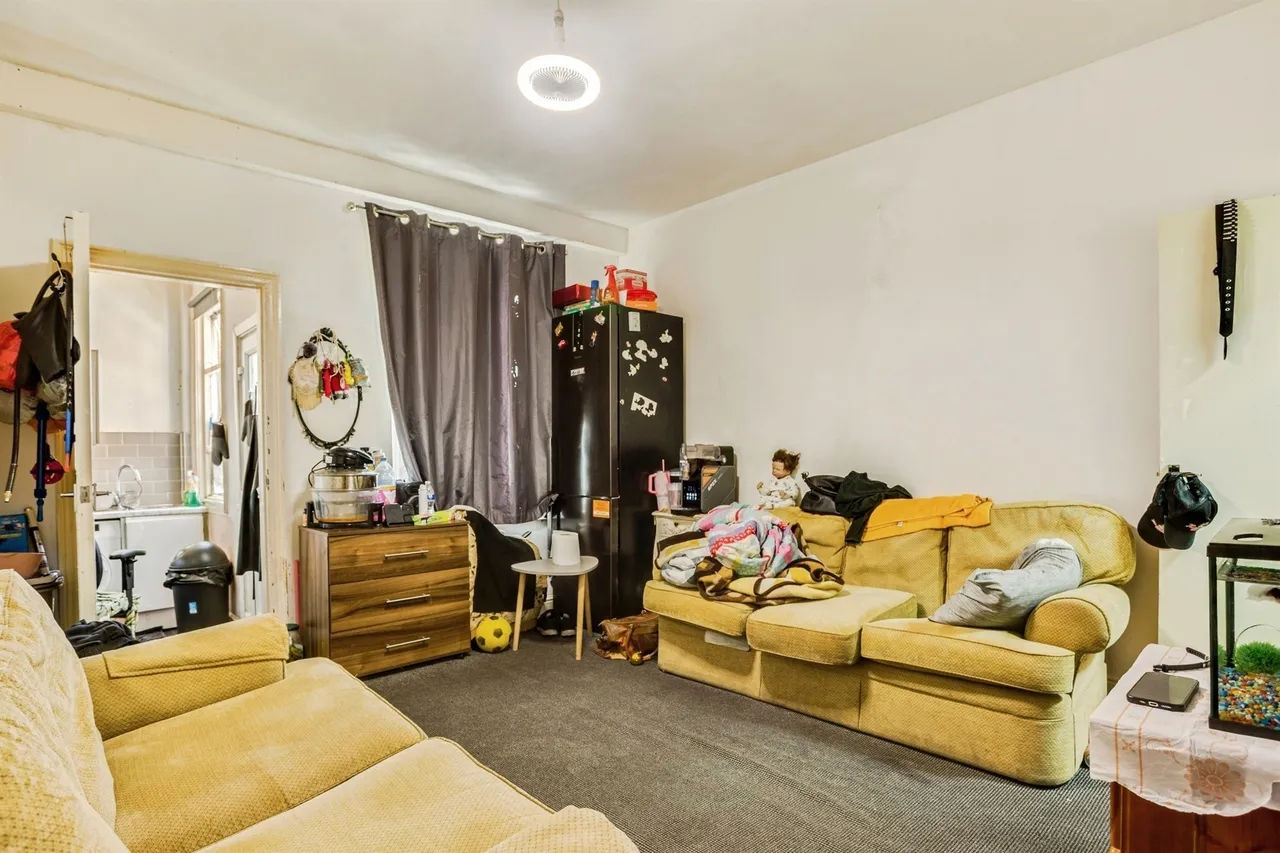 Lincoln Street, Wakefield, WF2, photo 8