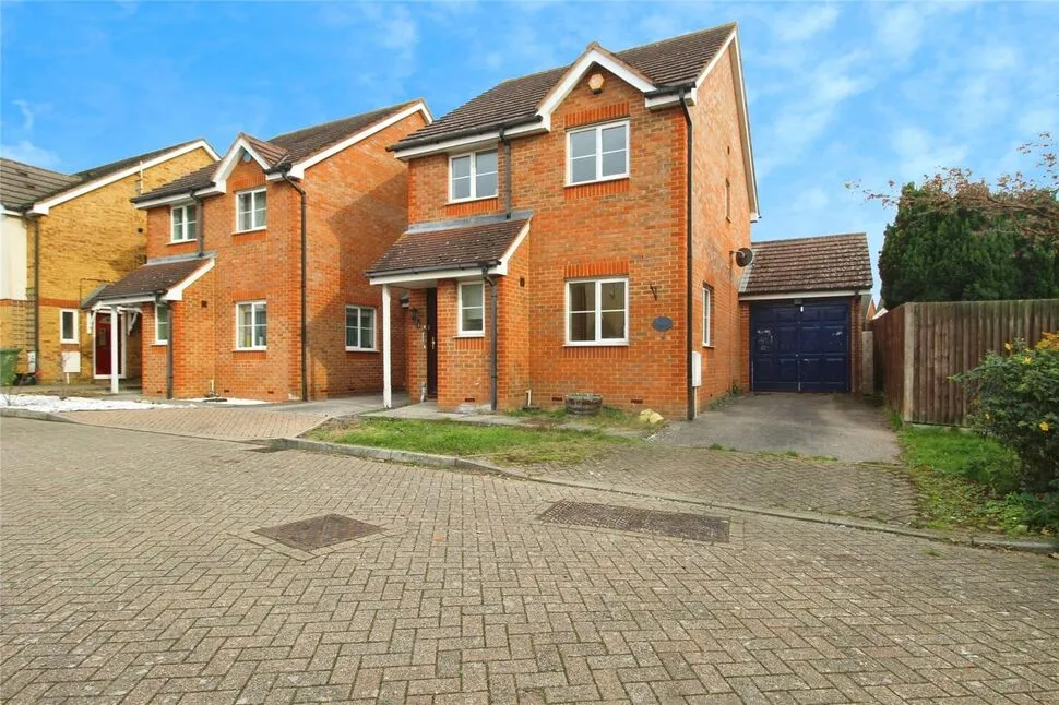 3 bed house for sale, Glover Close, Kemsley, ME10
