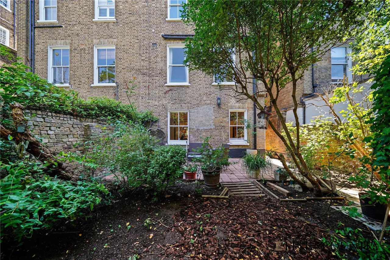 Brondesbury Road, London, photo 14