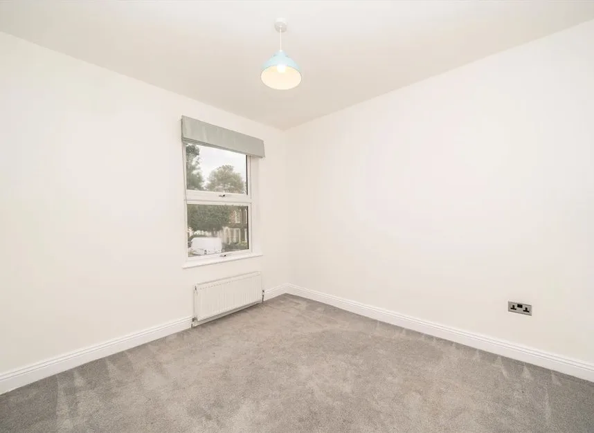 Crewys Road, Peckham, SE15, photo 2