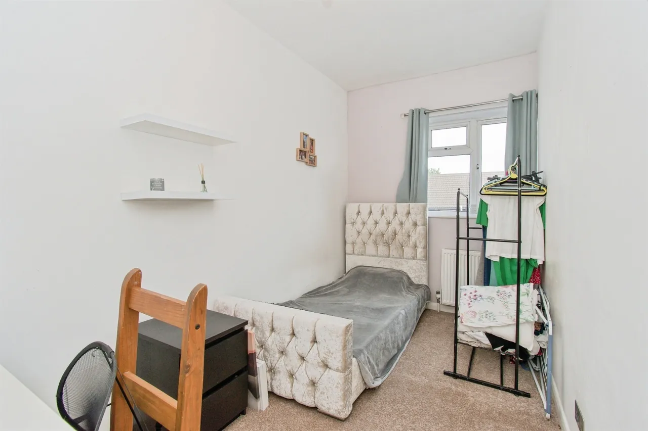 Haw Hill View, Normanton, WF6, photo 10