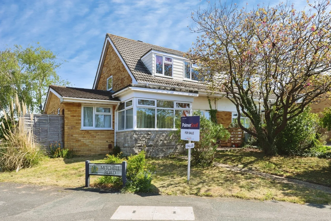 4 bed house for sale, Scarf Road, Poole, BH17