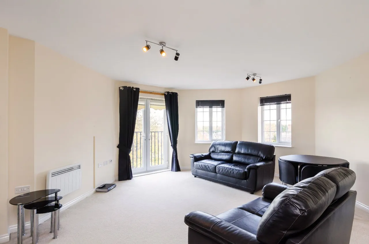 2 bed flat for sale, Principal Rise, York, YO24