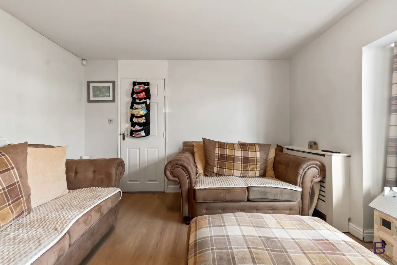 Elmfield Drive, Bradford, BD6, photo 4