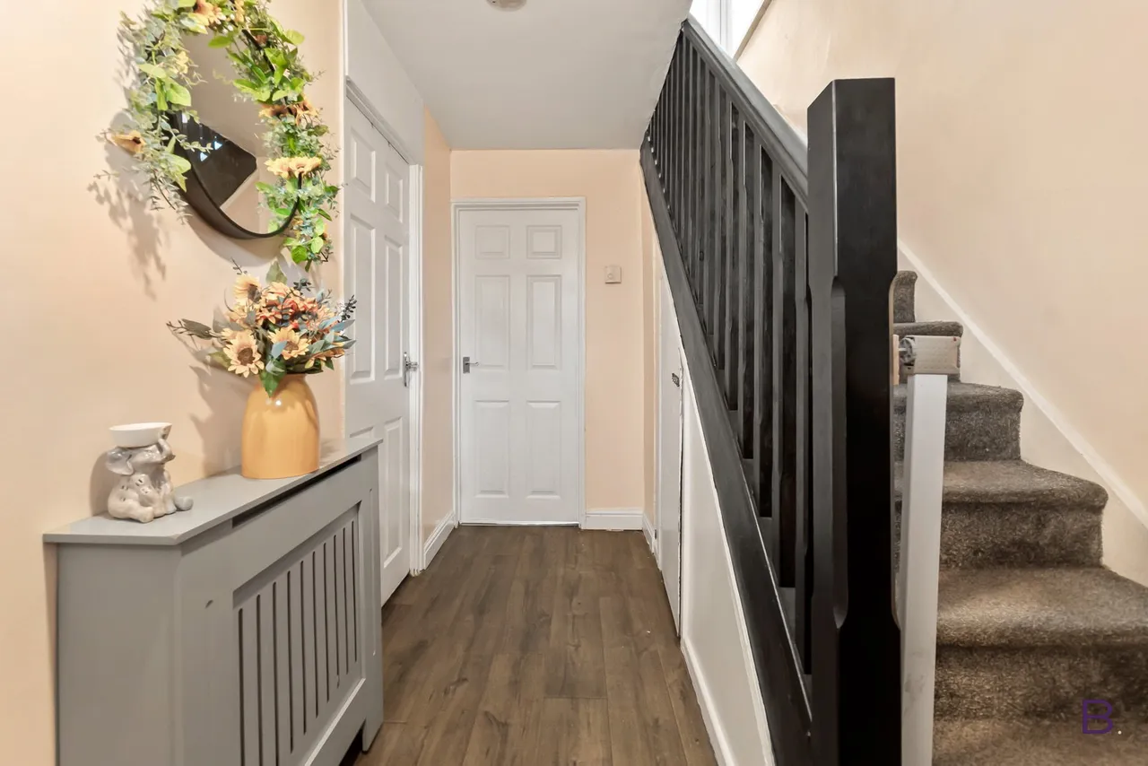 Elmfield Drive, Bradford, BD6, photo 6