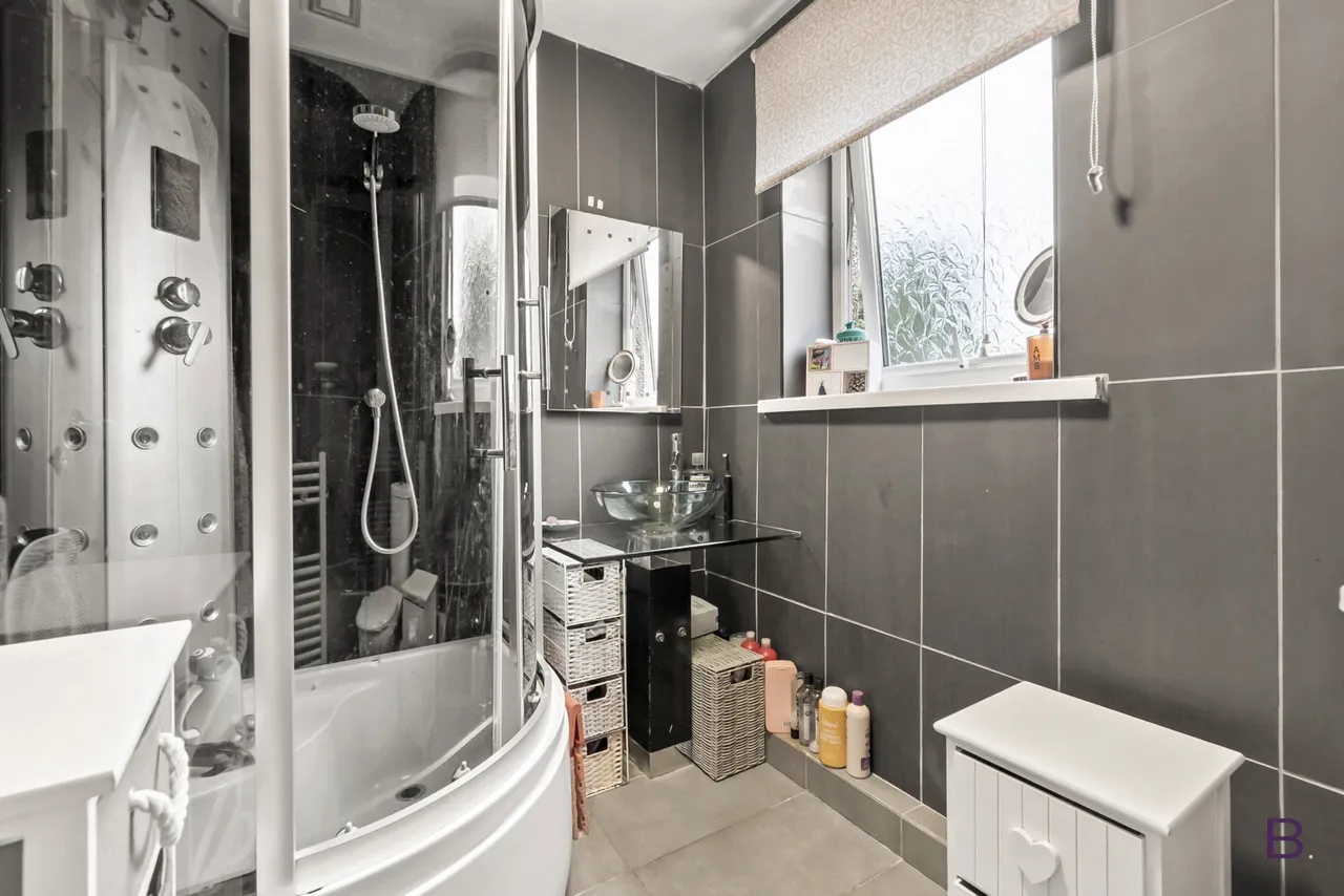 Elmfield Drive, Bradford, BD6, photo 13