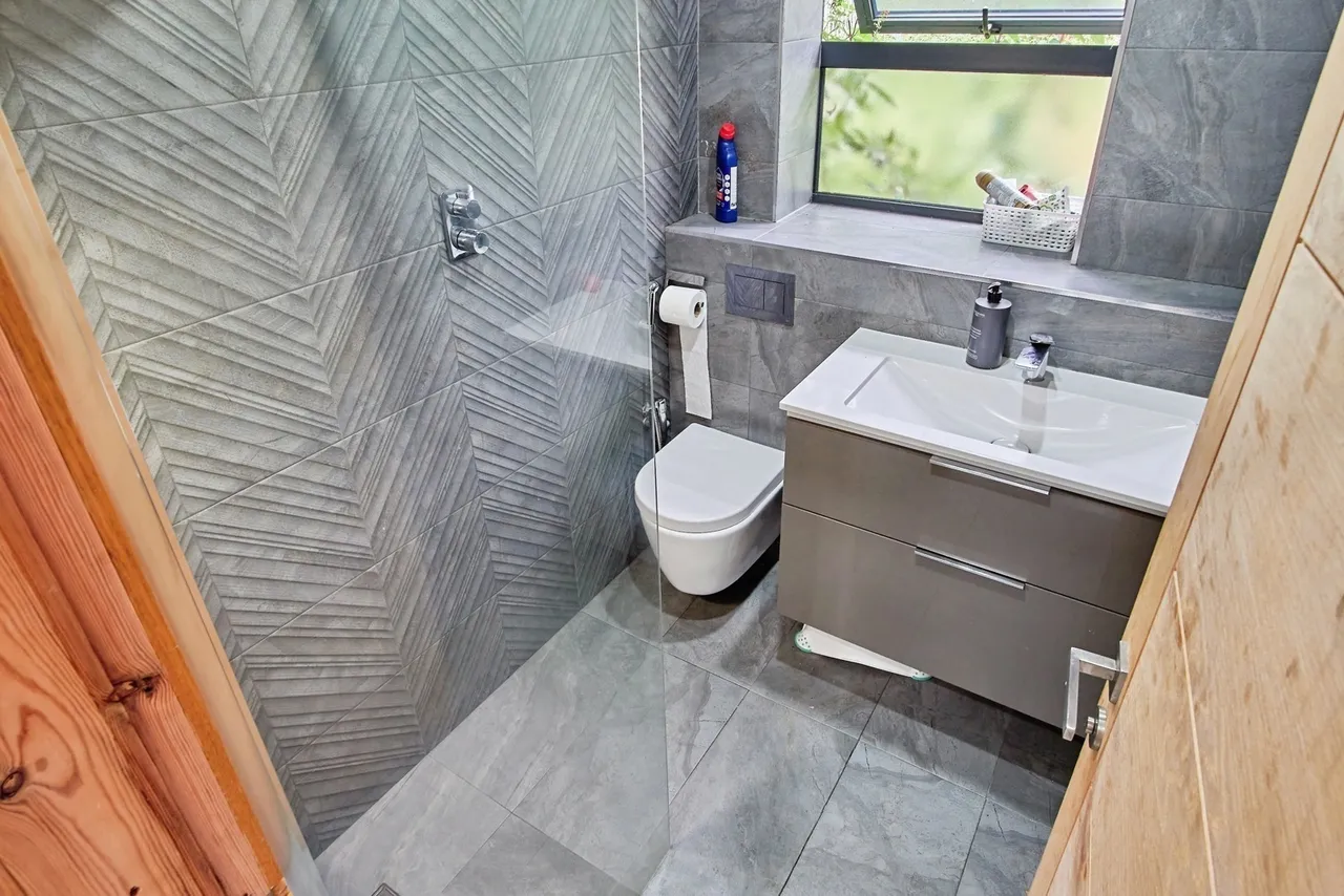 Beaks Hill Road, Birmingham, B38, photo 11