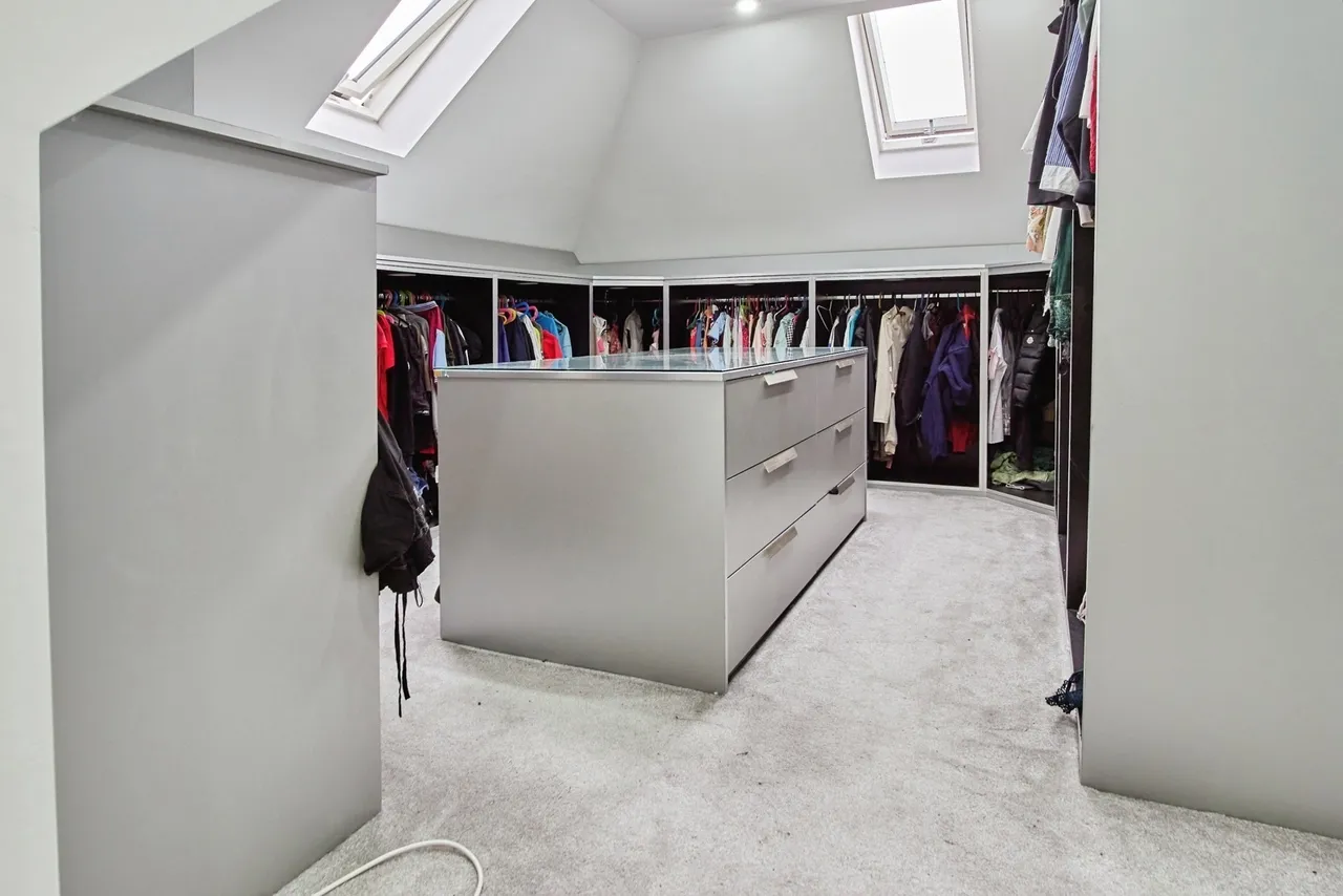 Beaks Hill Road, Birmingham, B38, photo 28