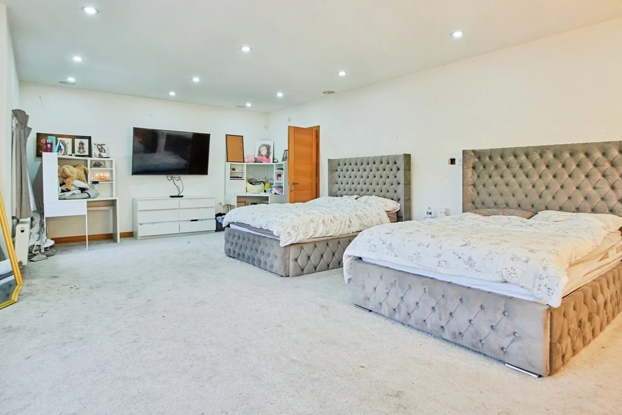 Beaks Hill Road, Birmingham, B38, photo 21