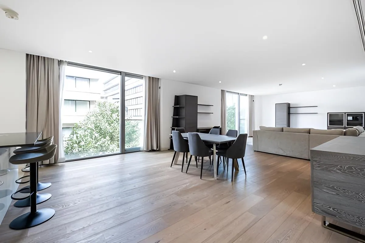 3 bed property for sale, George Street, Marylebone, W1U