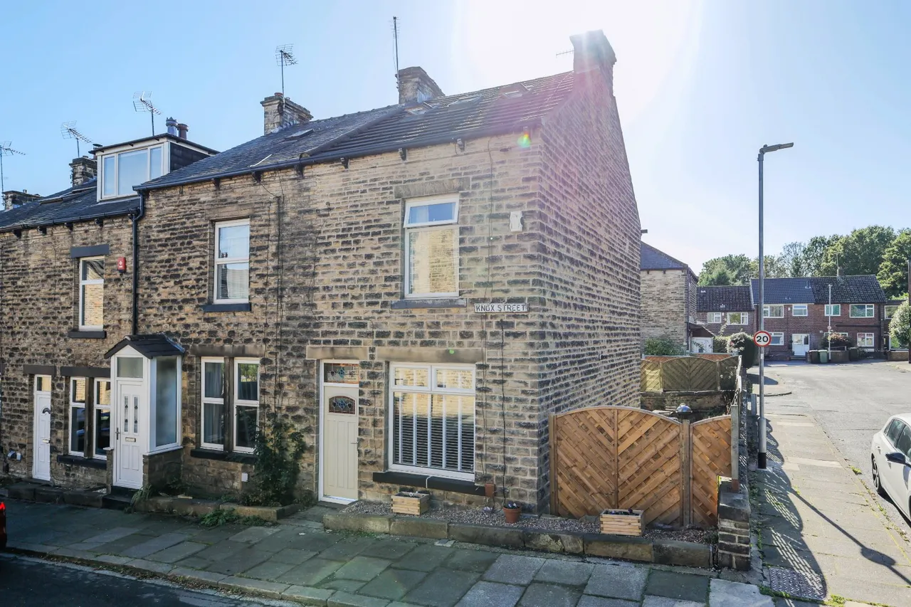 3 bed house for sale, Knox Street, Leeds, LS13
