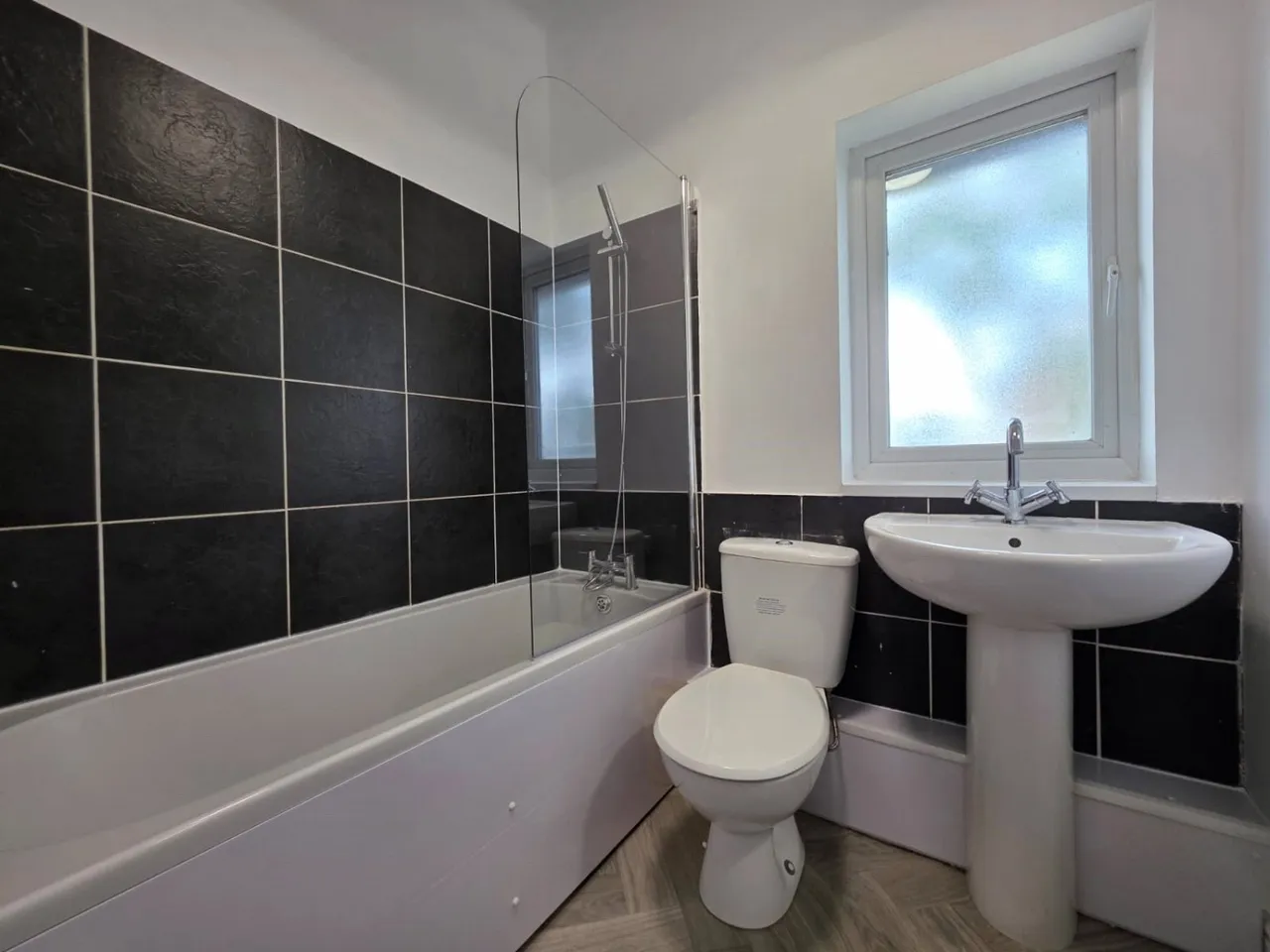 Minver Crescent, Nottingham, NG8, photo 4