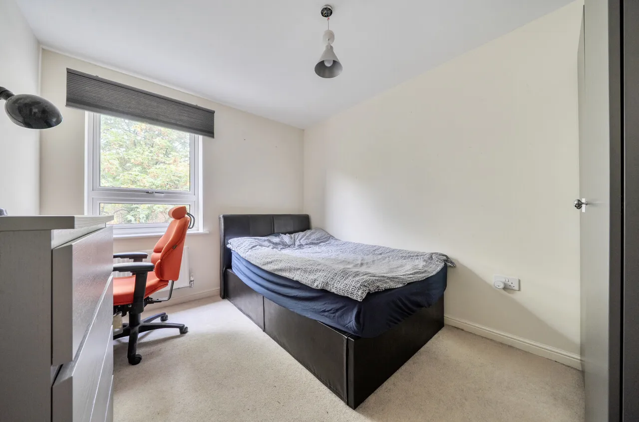 Moore Close, Banister Park, SO15, photo 5