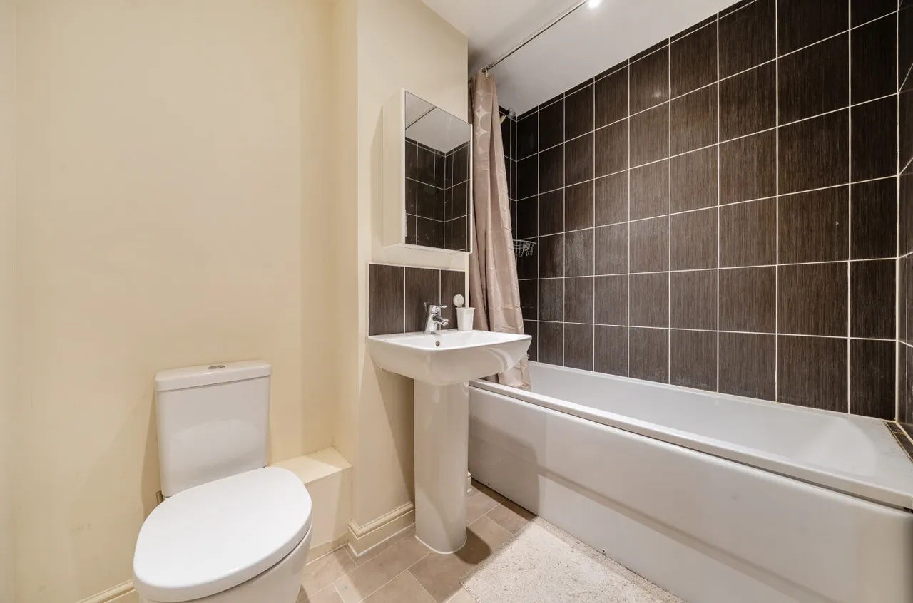 Moore Close, Banister Park, SO15, photo 8