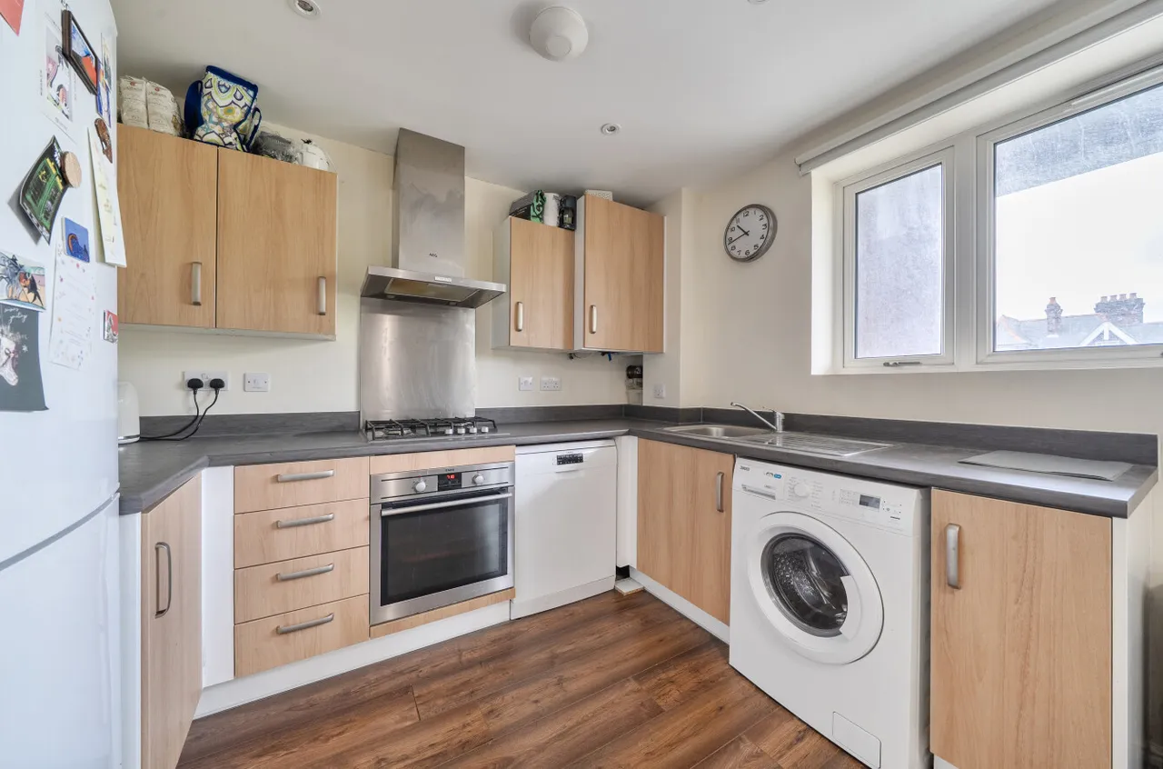 Moore Close, Banister Park, SO15, photo 4