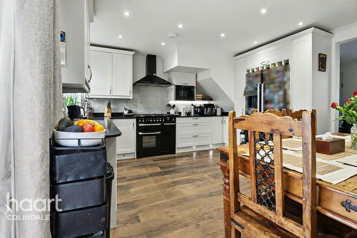 Dryfield Road, Edgware, HA8, photo 11