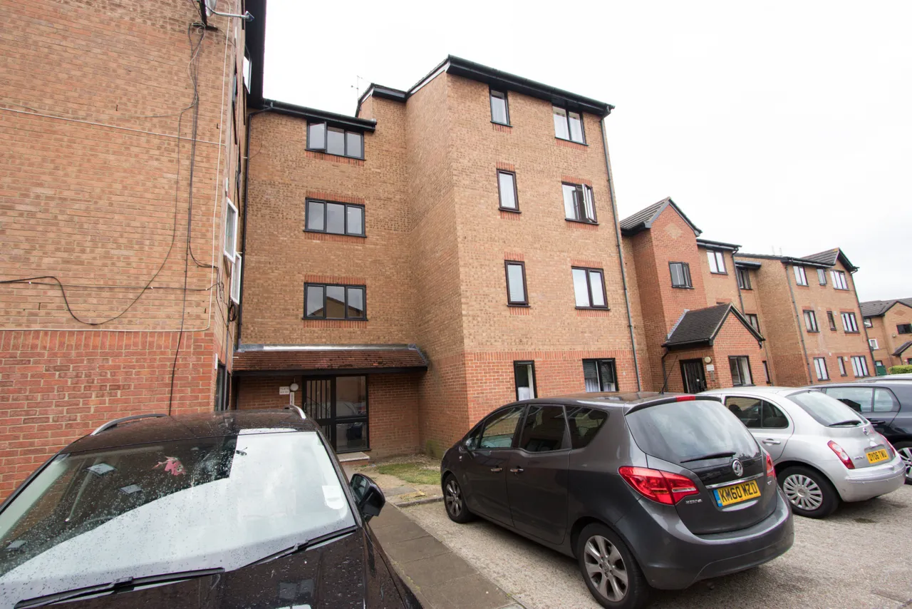 Streamside Close, N9, photo 6