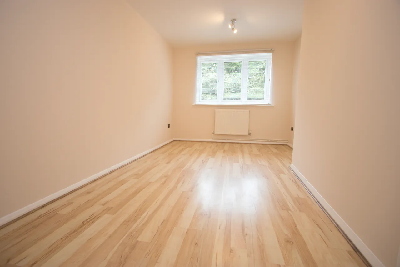 Streamside Close, N9, photo 5