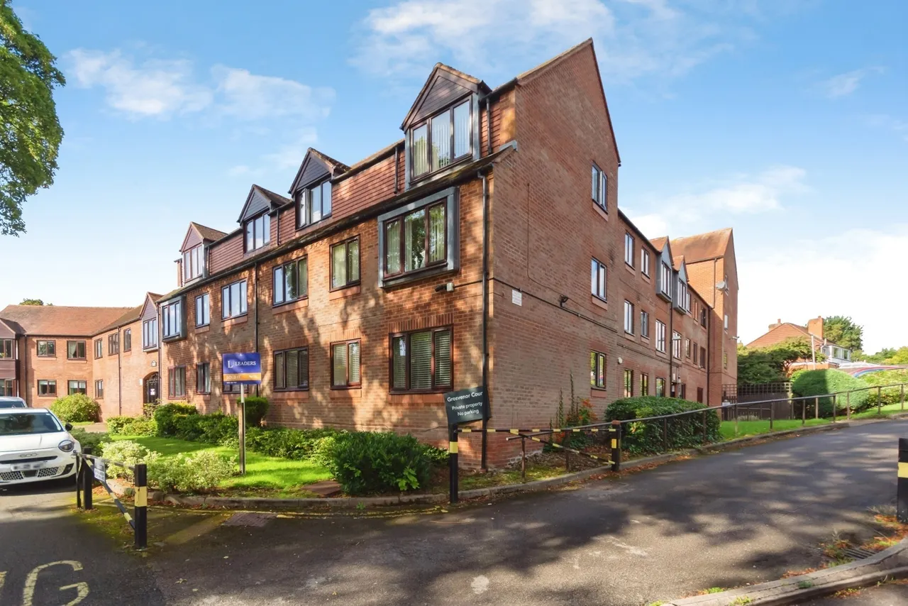 The Green, Kings Norton, B38, photo 2