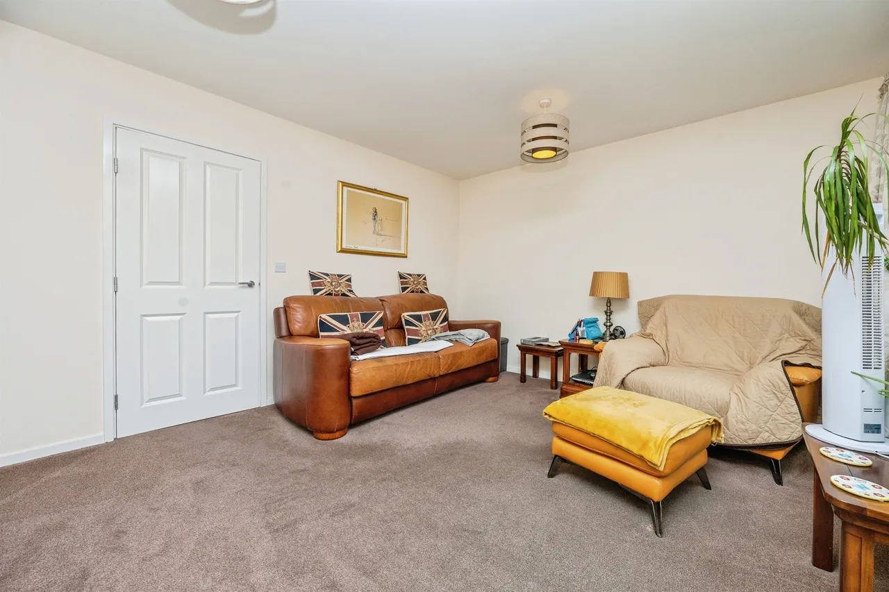 Woodgate Close, Redditch, photo 4