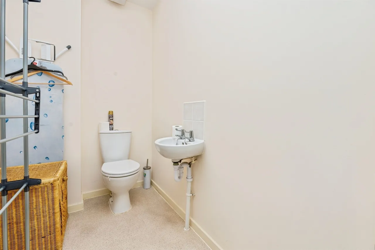 Woodgate Close, Redditch, photo 8