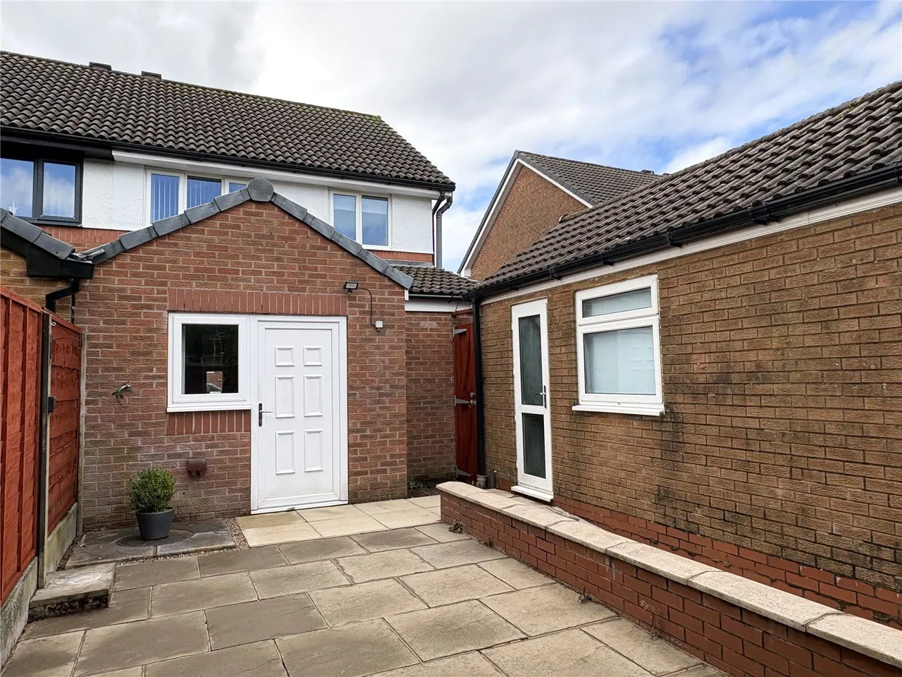 Fresca Road, Moorside, OL1, photo 16