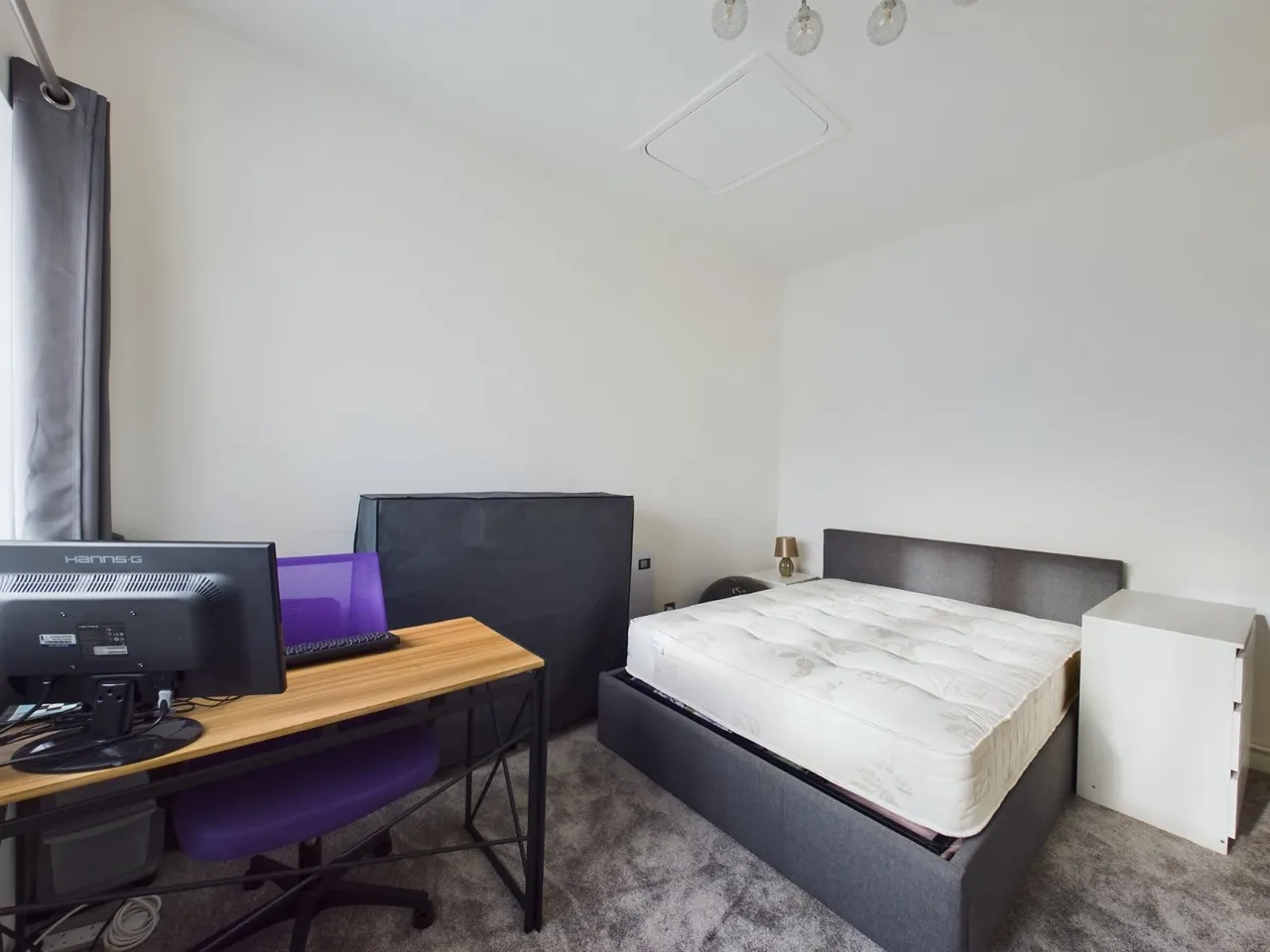 Feltham Road, Ashford, TW15, photo 12