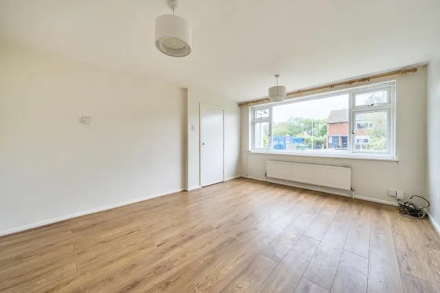 Ingram Avenue, Aylesbury, HP21, photo 6