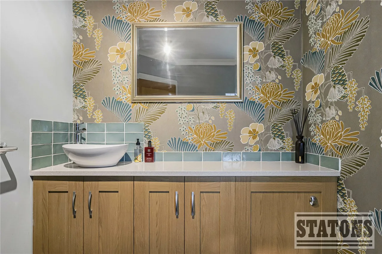 Lancaster Avenue, Hadley Wood, EN4 0EU, photo 11