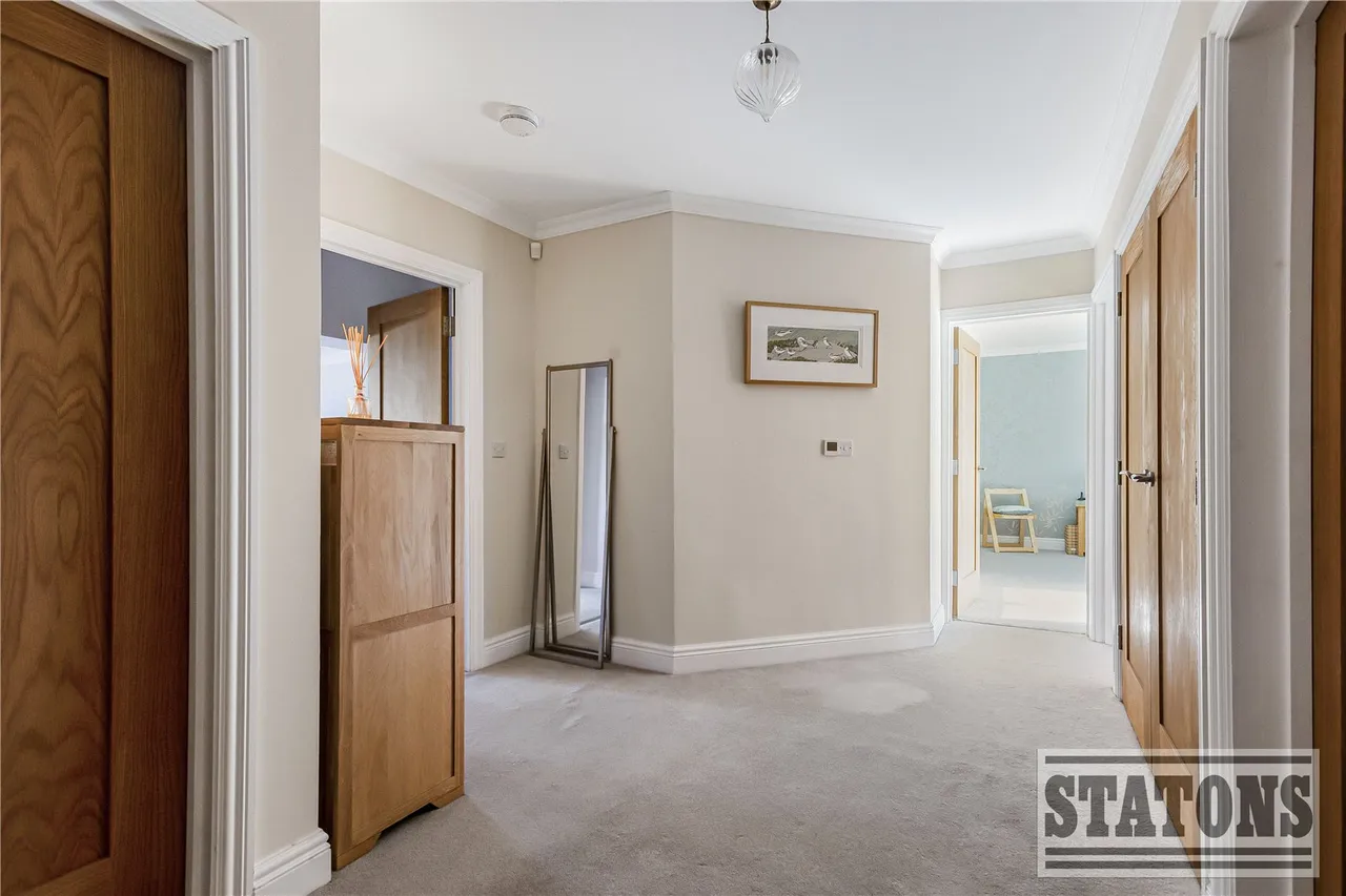 Lancaster Avenue, Hadley Wood, EN4 0EU, photo 13
