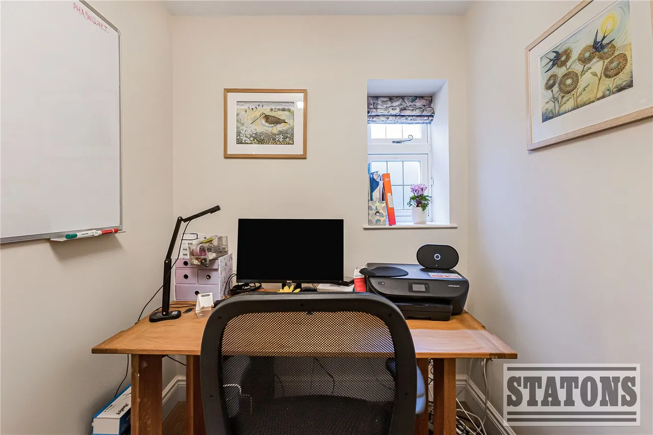 Lancaster Avenue, Hadley Wood, EN4 0EU, photo 10