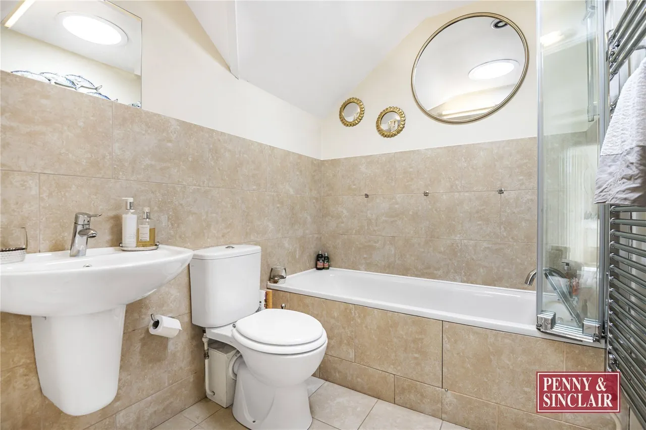 Reades Lane, Gallowstree Common, RG4, photo 21