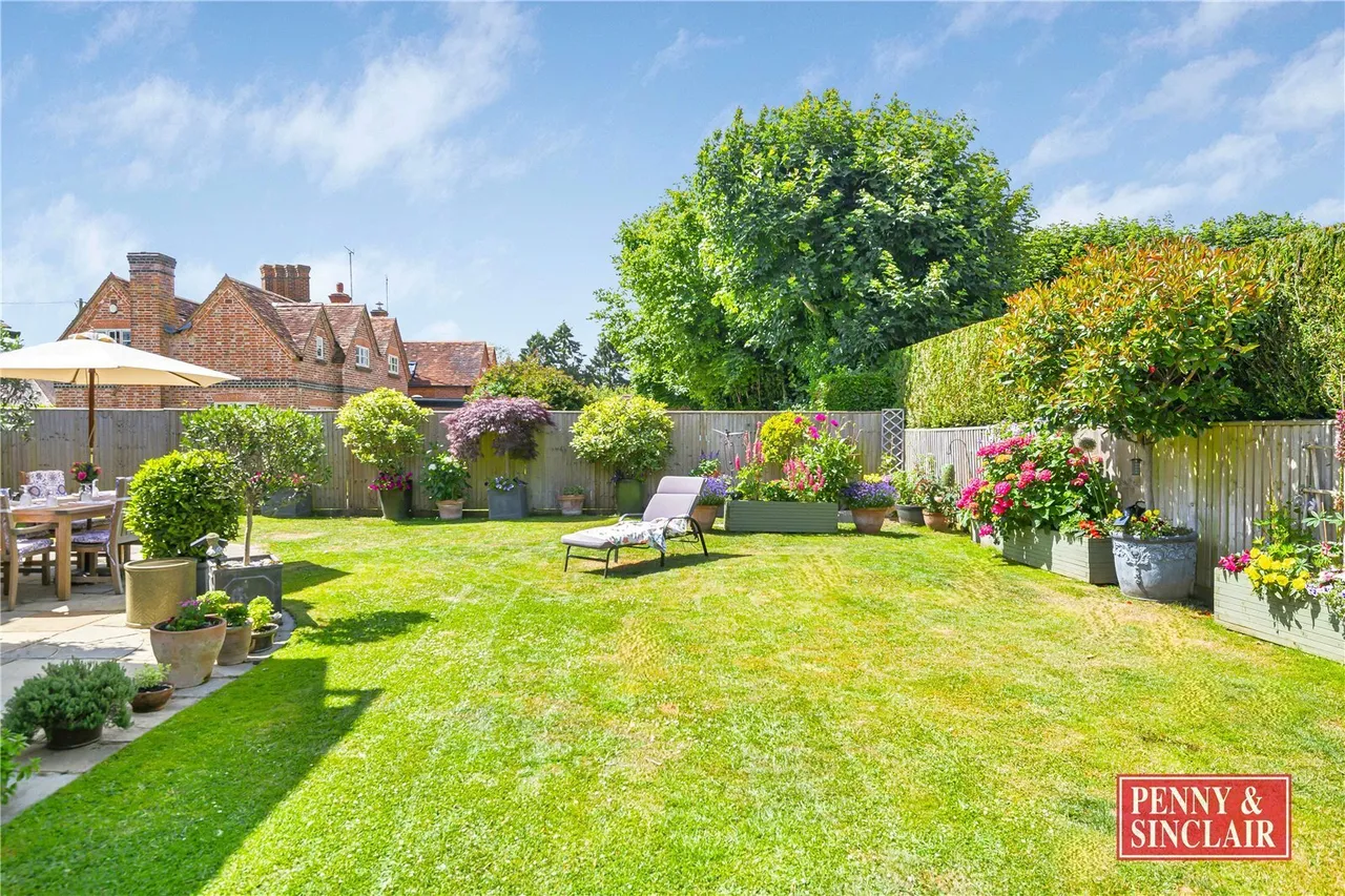 Reades Lane, Gallowstree Common, RG4, photo 24