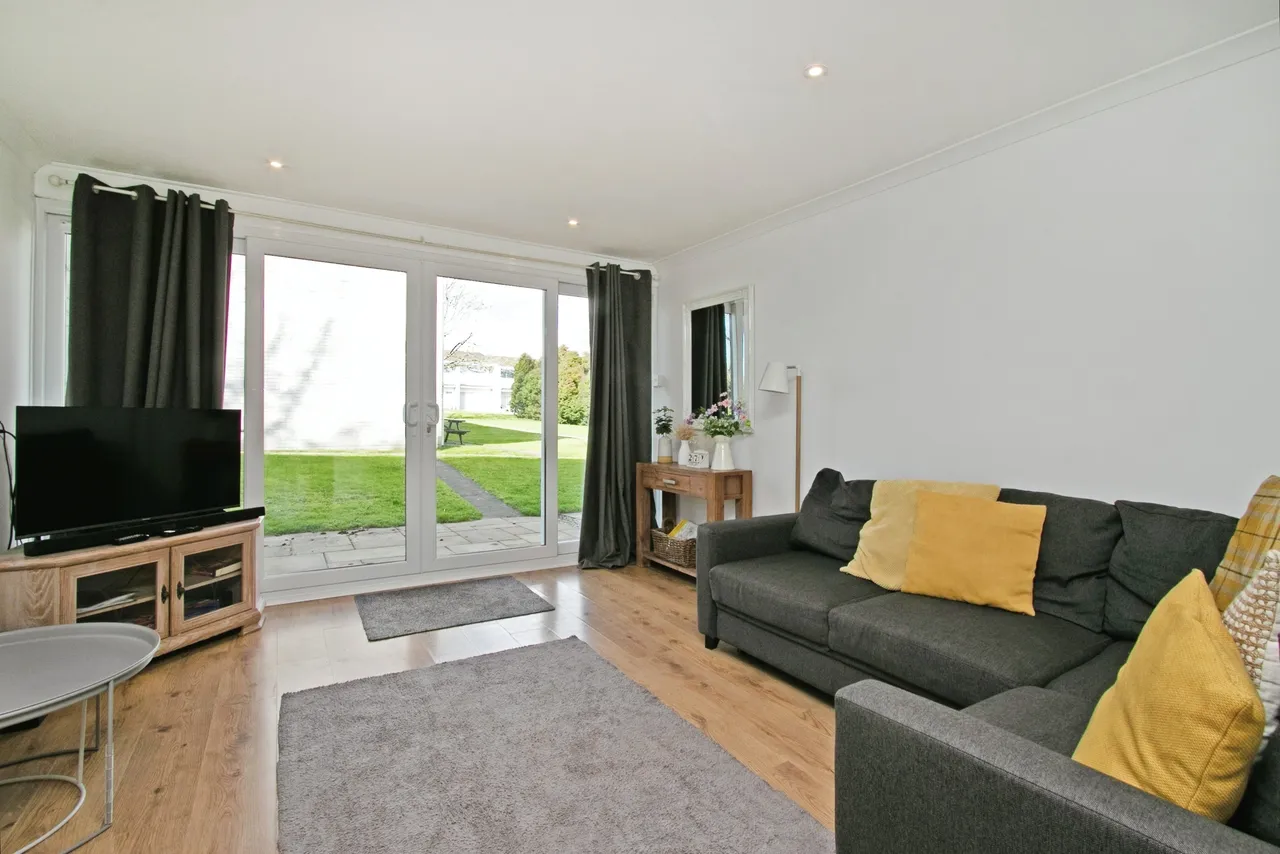 Manor Villas, Atlantic Reach, TR8, photo 3