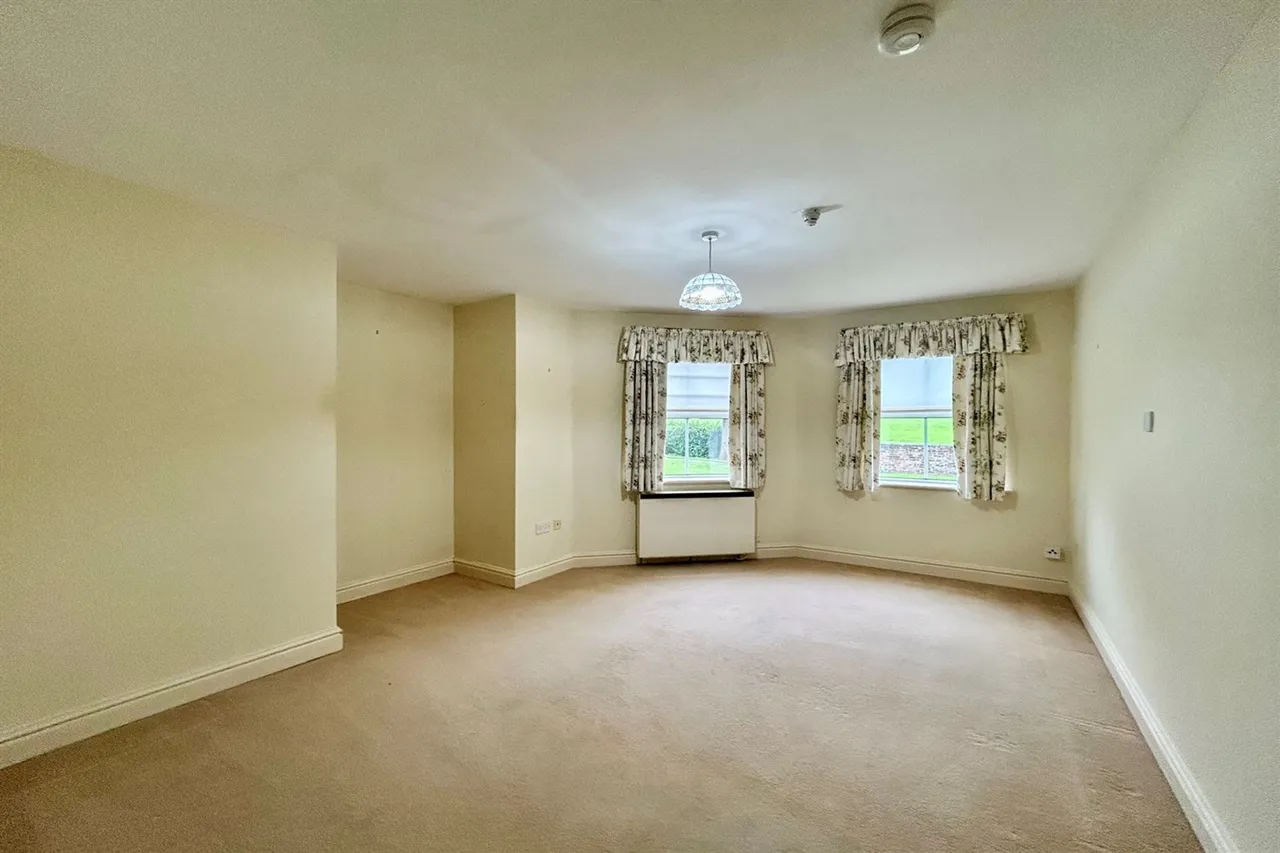 Brook Lane, Alderley Edge, photo 6