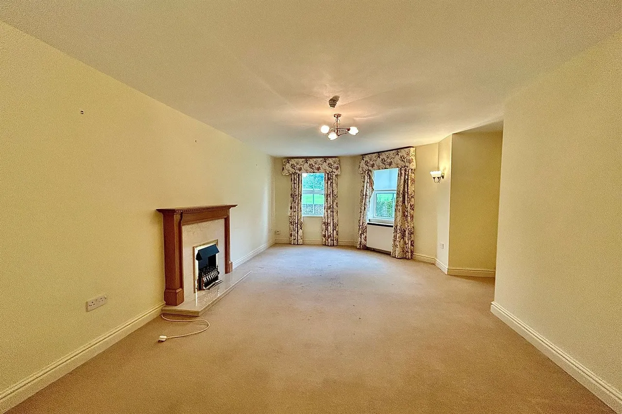 Brook Lane, Alderley Edge, photo 4