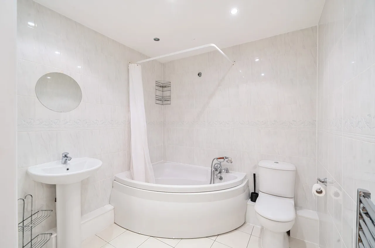 Carisbrooke Road, Far Headingley, LS16, photo 10
