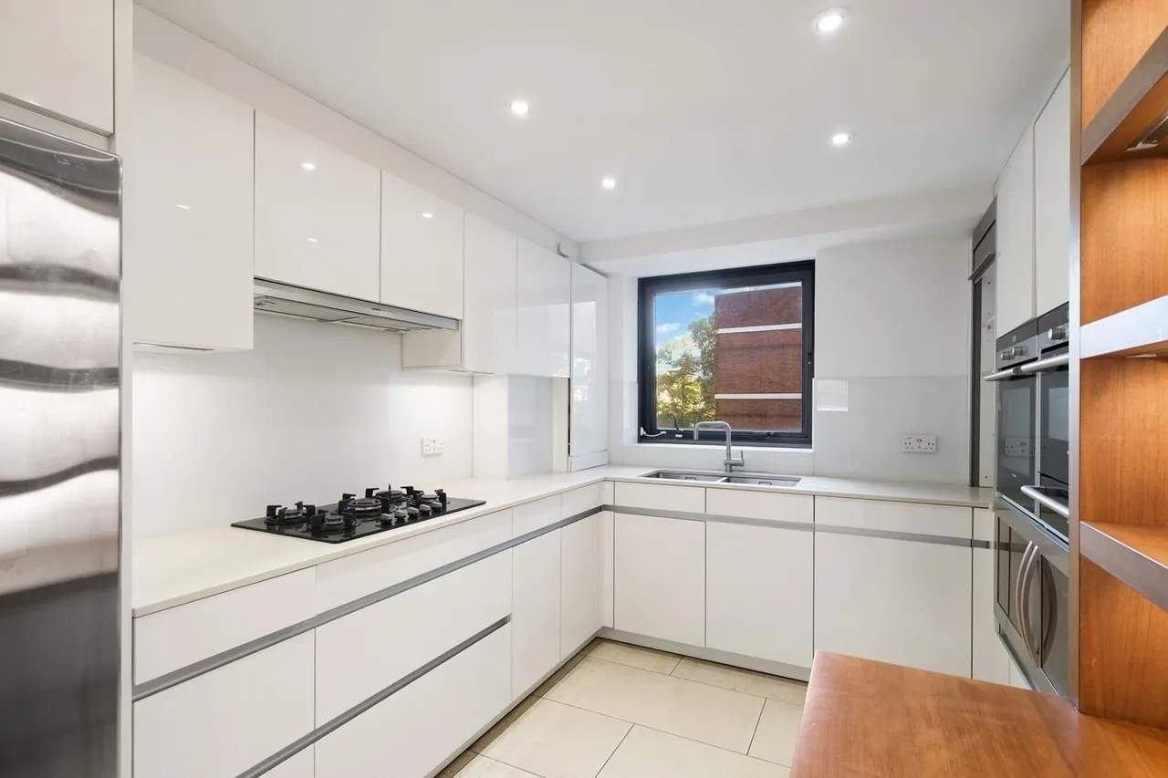 Avenue Road, St John's Wood, NW8, photo 13