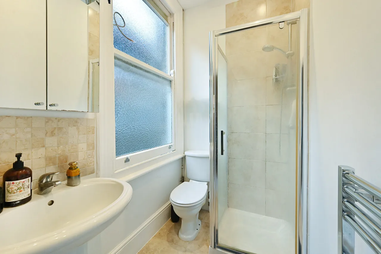 Mapesbury Road, London, NW2, photo 7