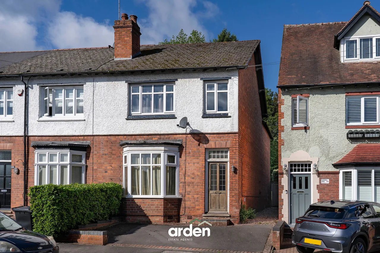 3 bed house for sale, Hewell Road, Barnt Green, B45