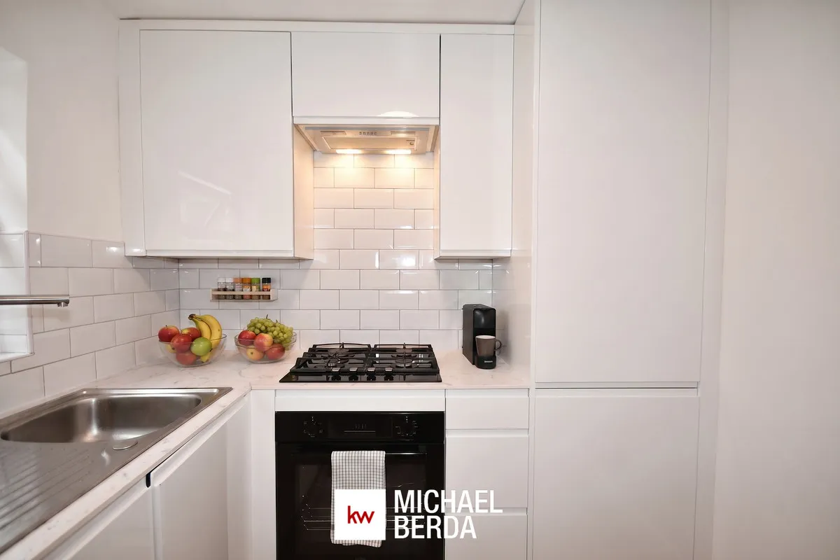 Claude Road, London, E10, photo 3